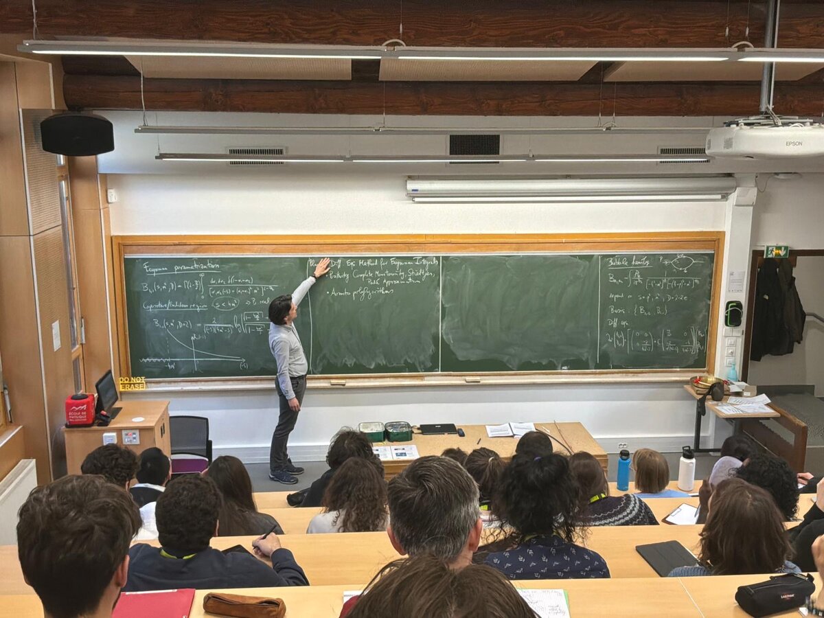 Johannes Henn lecturing at the Les Houches school, April 2026
